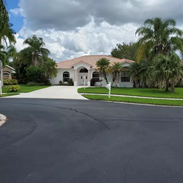 Port Saint Lucie, FL 34986,461 SW Sabalwood CV