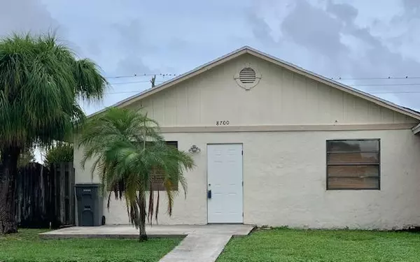 8700 Sol TER, West Palm Beach, FL 33403