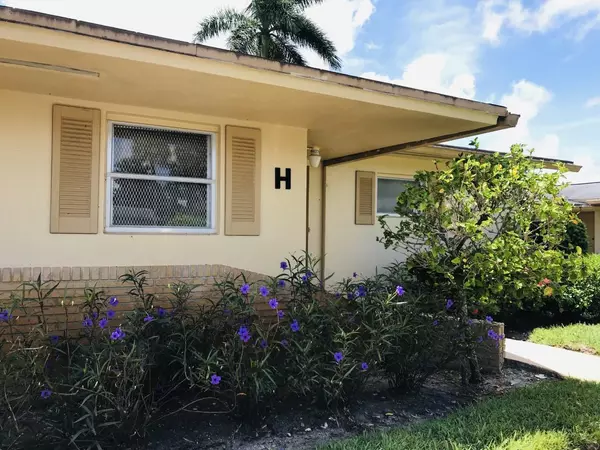 2561 W Barkley DR H, West Palm Beach, FL 33415