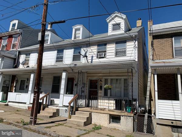 169 & 169 1/2 PENN ST, Tamaqua, PA 18252