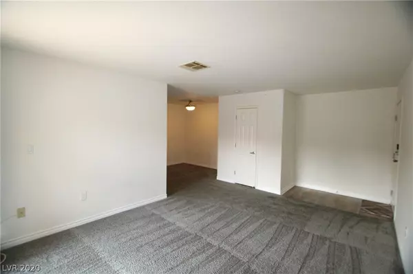 Las Vegas, NV 89103,4390 Sandy River Drive #12