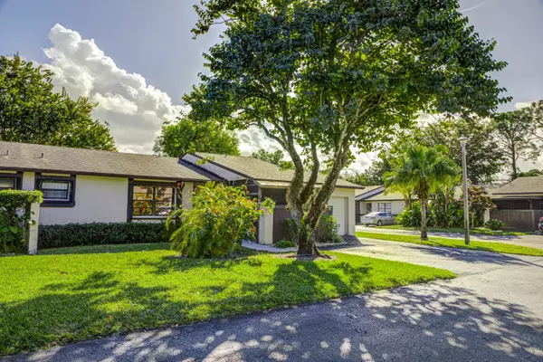 Royal Palm Beach, FL 33411,83 Conaskonk CIR