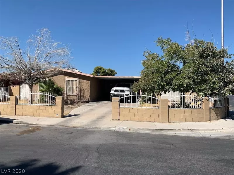 3315 Pioneer Avenue, Las Vegas, NV 89102