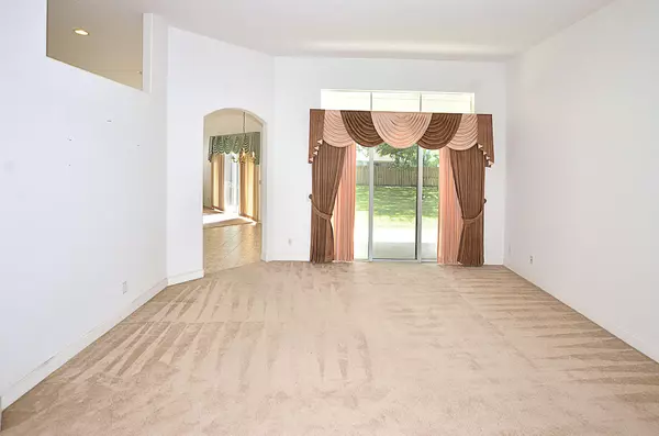 Vero Beach, FL 32968,260 Champagne CT