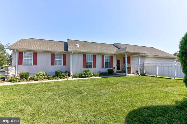 702 E GRAY FOX LN, Glen Mills, PA 19342