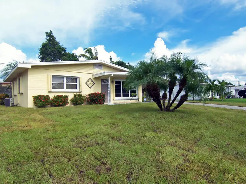 3697 NE Melba DR, Jensen Beach, FL 34957