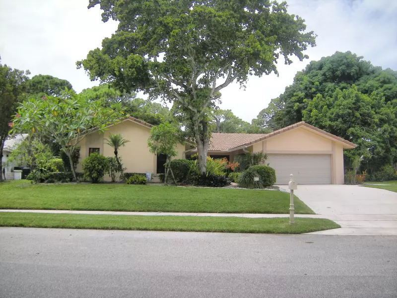 2877 NW NW Timbercreek CIR, Boca Raton, FL 33431