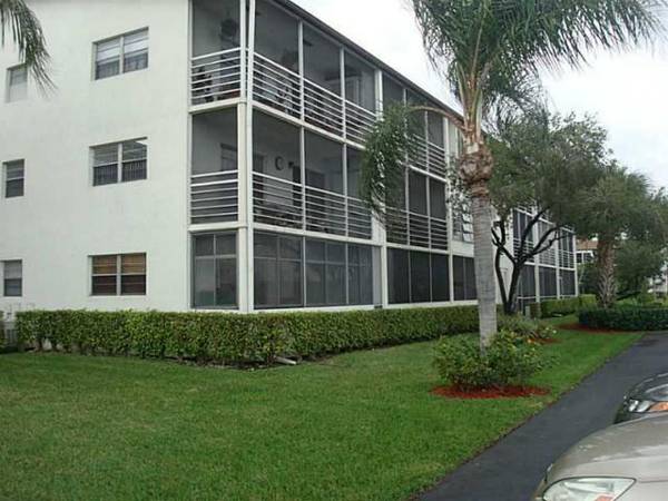 233 Suffolk F 233-F, Boca Raton, FL 33434