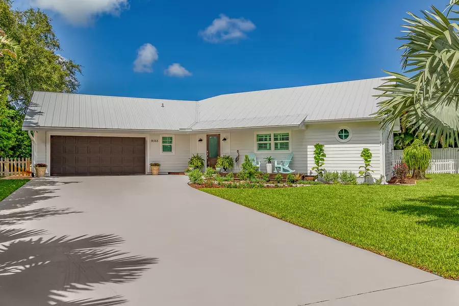 9355 SE Cove Point ST, Tequesta, FL 33469