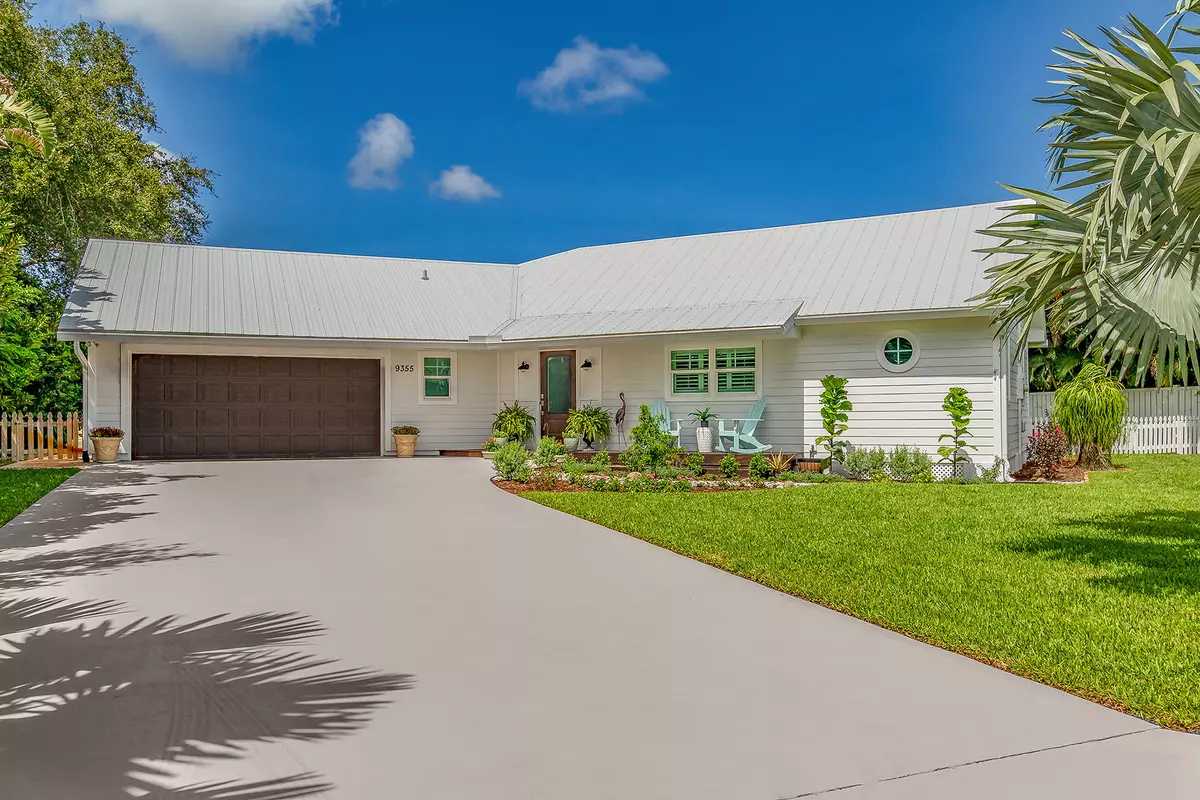 Tequesta, FL 33469,9355 SE Cove Point ST