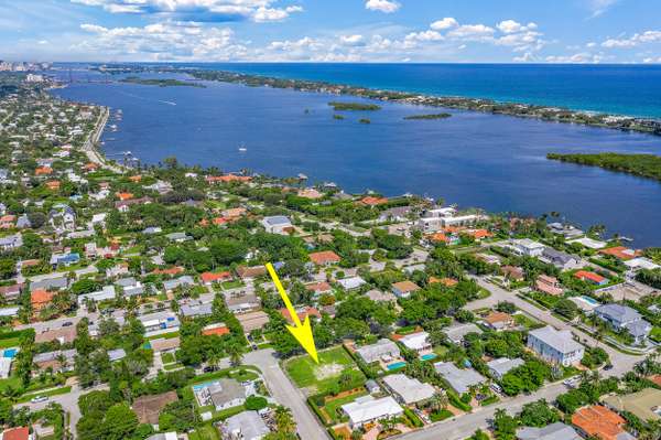 126 Gregory RD, West Palm Beach, FL 33405