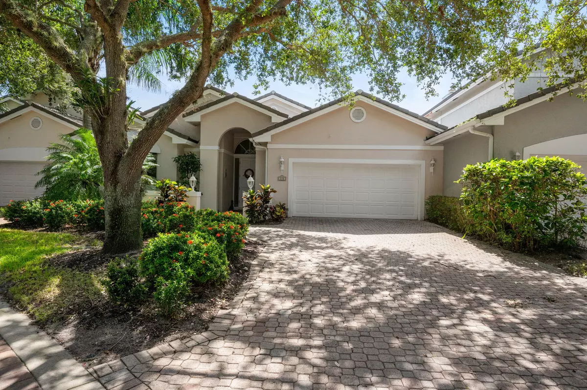 Vero Beach, FL 32963,240 S Peppertree LN 9