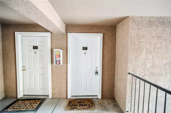 Henderson, NV 89012,231 Horizon Ridge Parkway #927