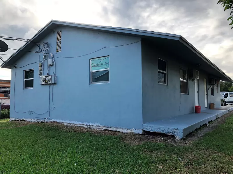 617 SW 5th ST 1, Belle Glade, FL 33430