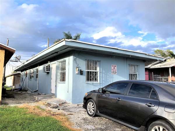 949 SW Avenue D AVE 1, Belle Glade, FL 33430