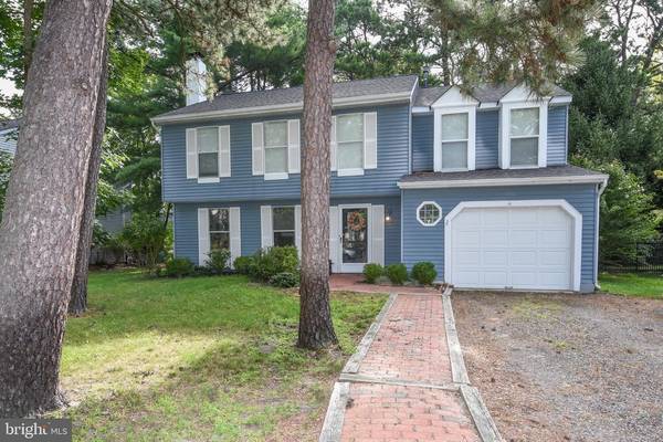 11 MASTERS CIR, Marlton, NJ 08053