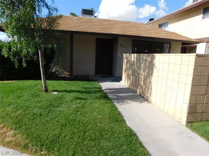 5035 Village Drive, Las Vegas, NV 89142