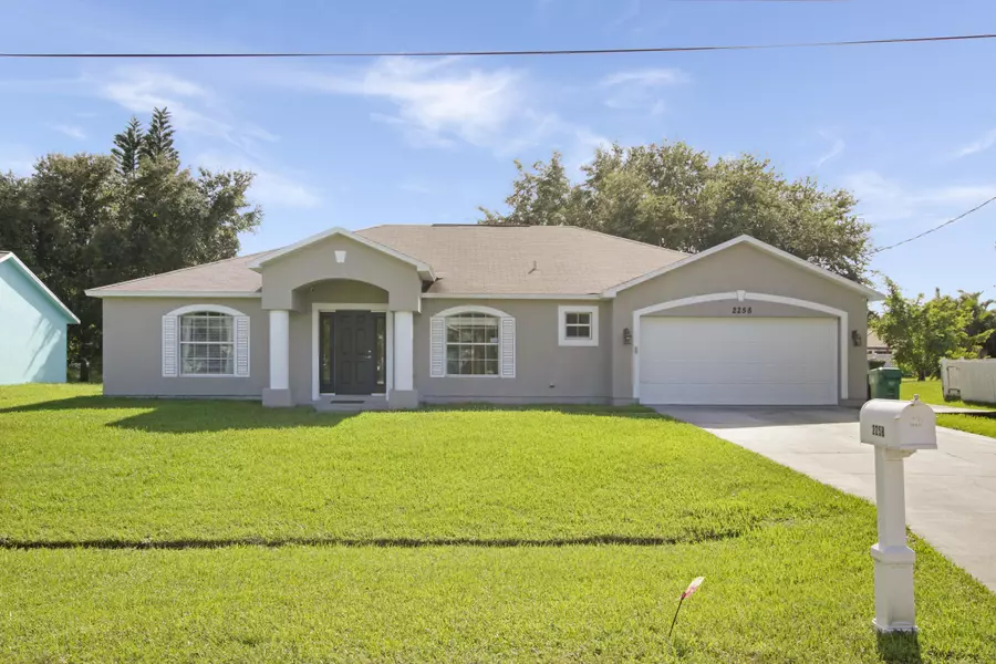 2258 SE Friendship ST, Port Saint Lucie, FL 34952