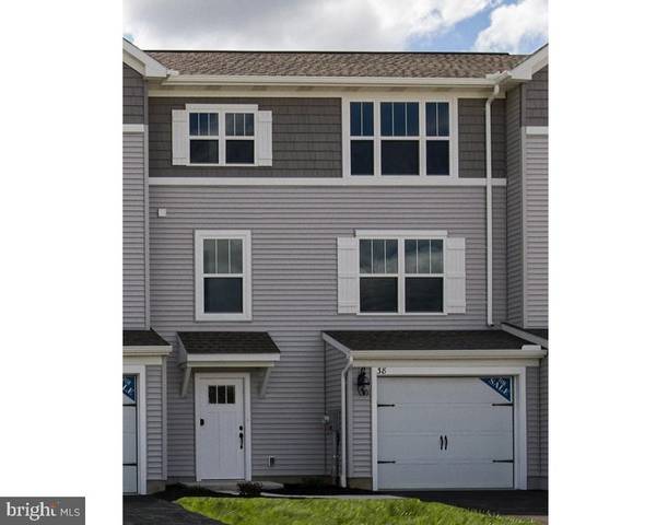 3 SOUTHSIDE DR, Willow Street, PA 17584