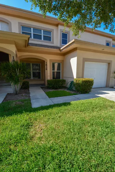 1828 Sandhill Crane C1 DR 1, Fort Pierce, FL 34982