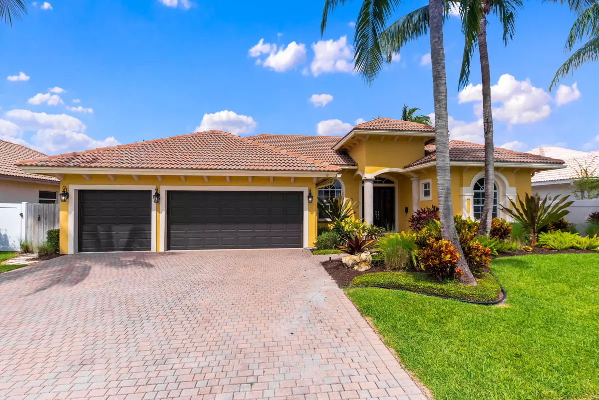 Tequesta, FL 33469,567 N Cypress DR