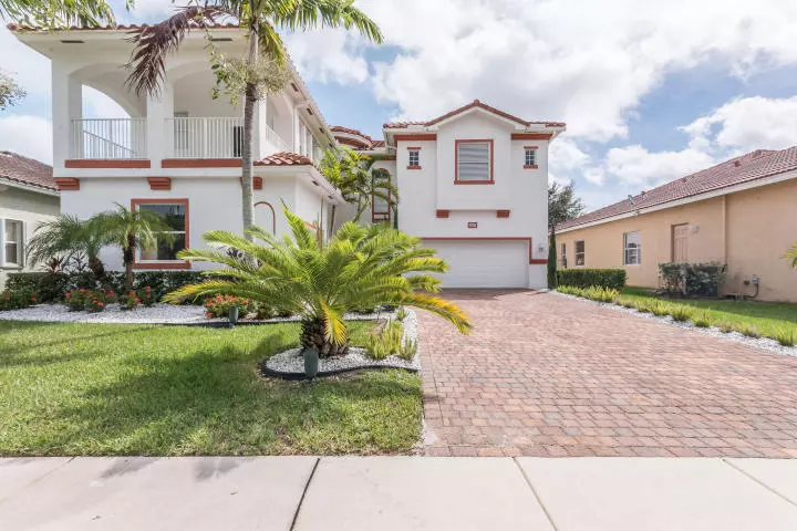 West Palm Beach, FL 33413,682 Cresta Cir CIR