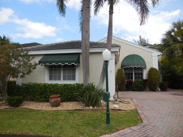 8171 Hampton Wood DR, Boca Raton, FL 33433