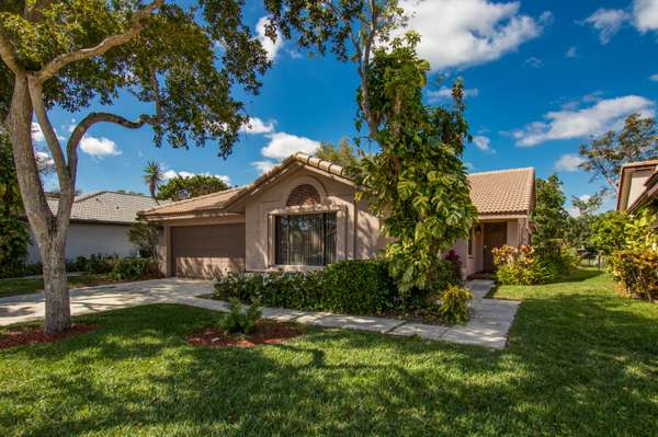 10769 Santa Laguna DR, Boca Raton, FL 33428