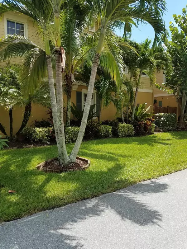 Jupiter, FL 33458,367 E Bay Cedar CIR