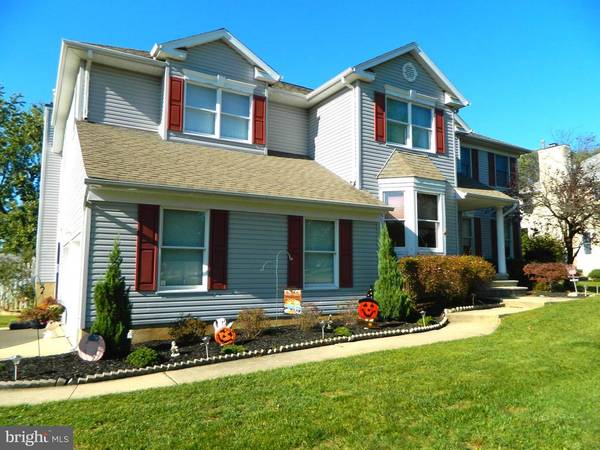 Clementon, NJ 08021,7 ROYALTY LN