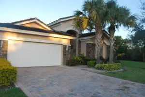 11250 Osprey Lake LN, West Palm Beach, FL 33412