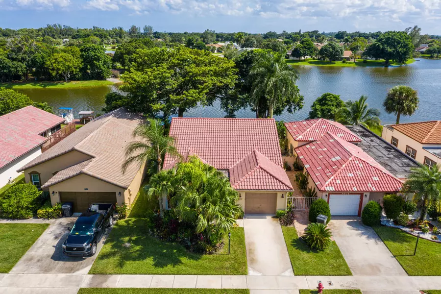 8409 Bonita Isle DR, Lake Worth, FL 33467