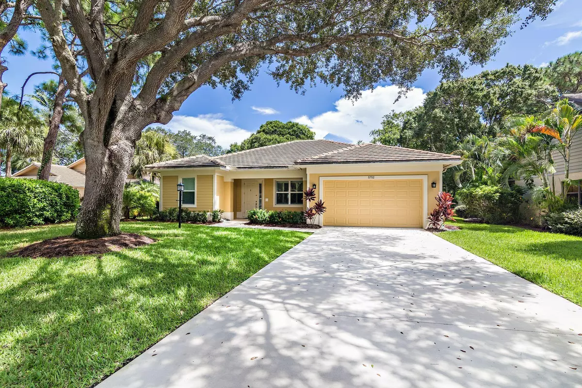 Jupiter, FL 33458,5752 Sugarwood CT