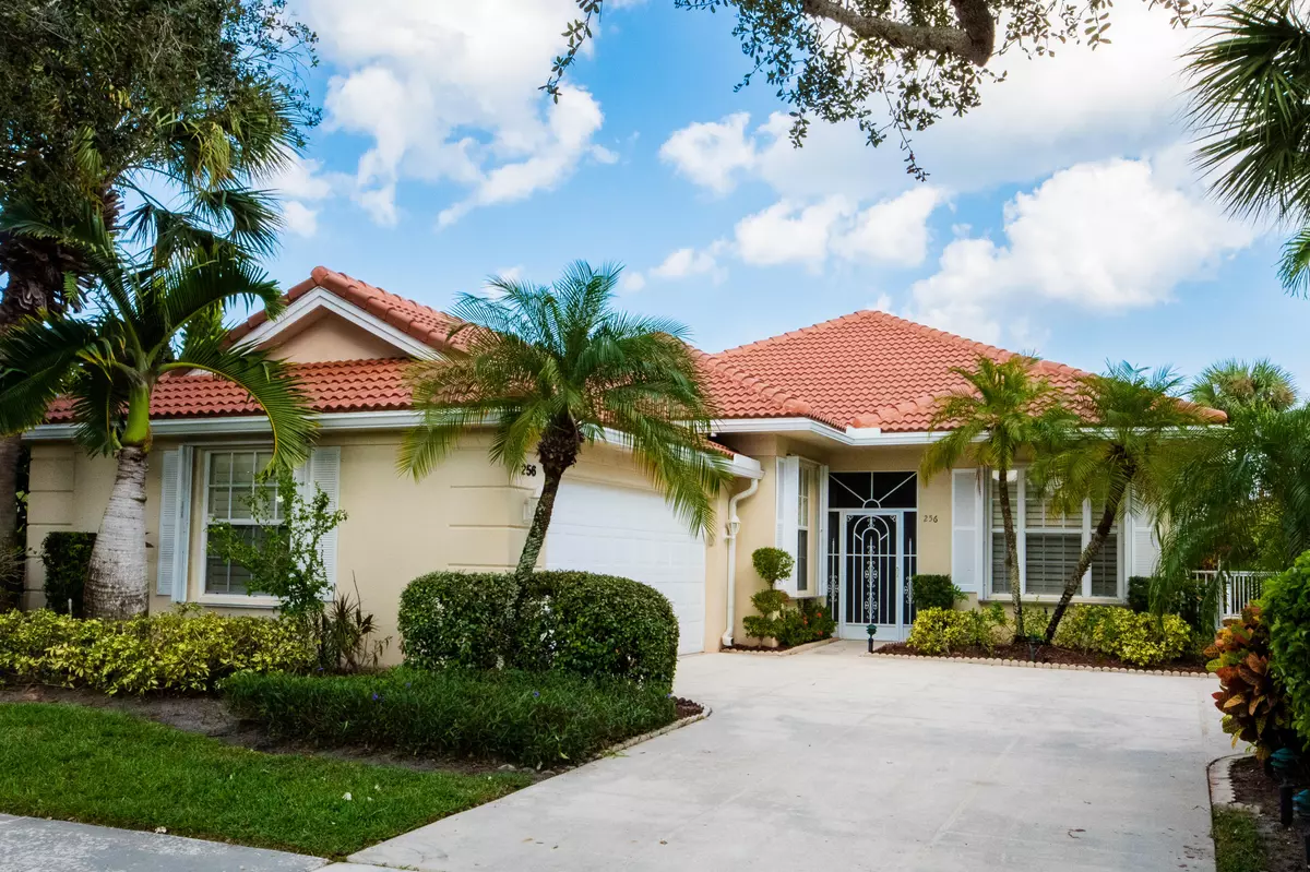 Palm Beach Gardens, FL 33410,256 Kelsey Park CIR