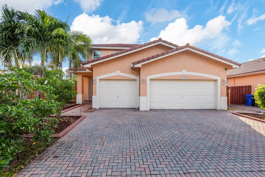 2291 NW 72nd TER, Pembroke Pines, FL 33024