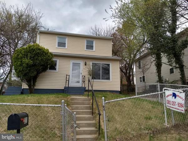 221 DATELEAF AVE, Capitol Heights, MD 20743