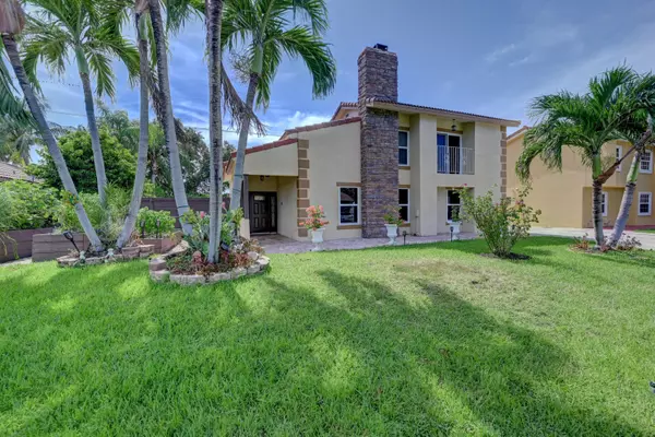 6997 W Calle Del Paz, Boca Raton, FL 33433