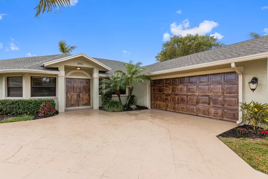 8153 SE Orchard TER, Hobe Sound, FL 33455