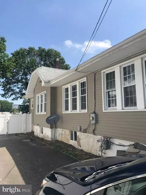 Vineland, NJ 08360,924 NEW PEAR ST