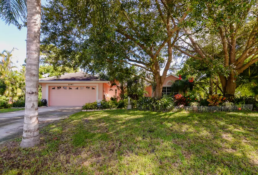 1097 SE Shakespeare AVE, Port Saint Lucie, FL 34983