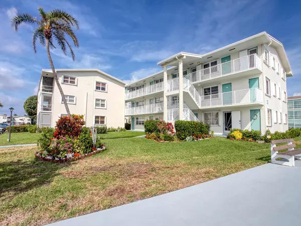 Boynton Beach, FL 33435,370 E Horizons 209