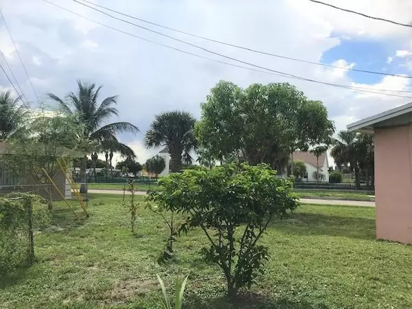 West Palm Beach, FL 33401,1386 9th CT