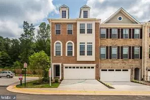 7974 TURTLE CREEK CIR #64, Gainesville, VA 20155