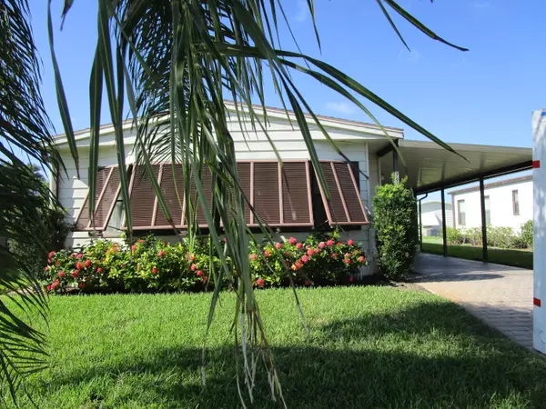 7930 SE Shenandoah DR, Hobe Sound, FL 33455