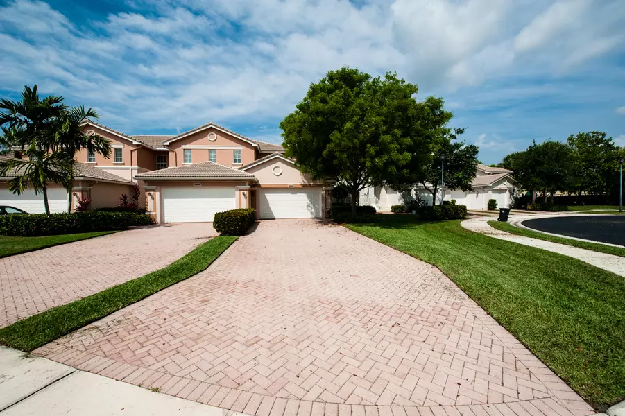 2091 Wingate BND, Wellington, FL 33414