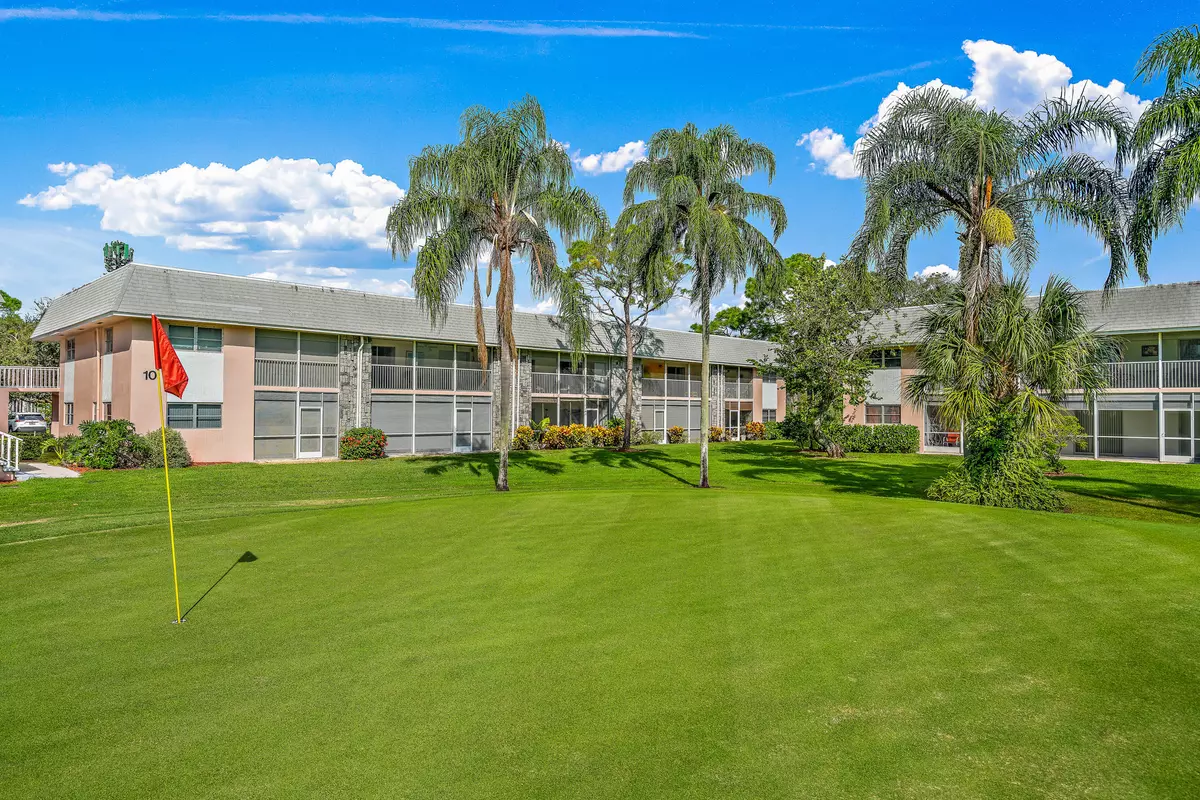 Tequesta, FL 33469,18081 SE Country Club Drive, 97