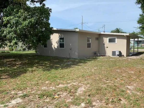 Fort Pierce, FL 34950,2026 Golfview CT