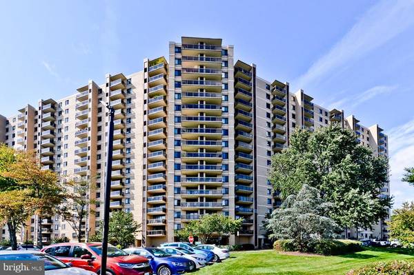 203 YOAKUM PKWY #709, Alexandria, VA 22304