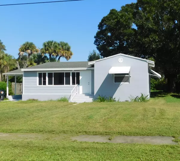 806 S 12th S ST, Fort Pierce, FL 34950