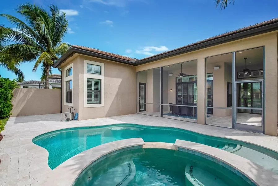 9338 Eden Roc CT, Delray Beach, FL 33446